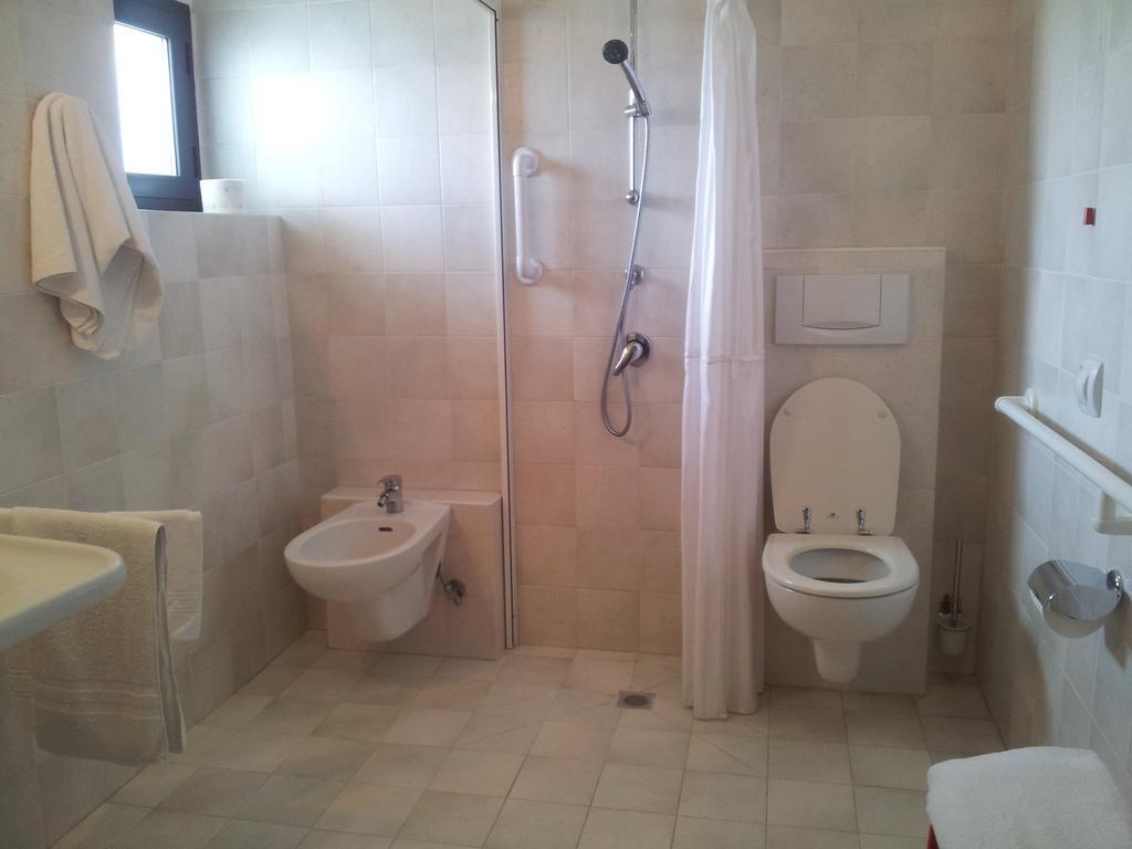 Hotel Lido Васто Екстер'єр фото